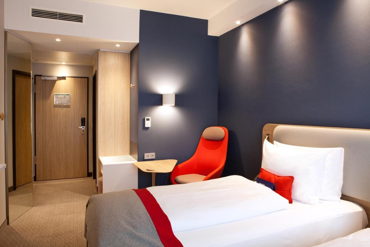 Holiday Inn Express - Darmstadt By Ihg מראה חיצוני תמונה